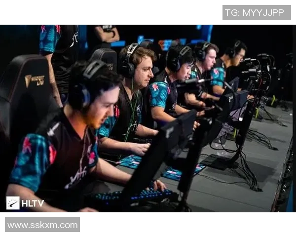CSGO配合排名FPX创新高赛季15电竞比分引发热议与关注 CSGO配合排名FPX创新高赛季15电竞比分引发热议与关注